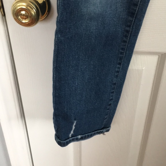 4 for $20 DL1961 STRAIGHT LEG DISTRESSED JEANS - Picture 3 of 5